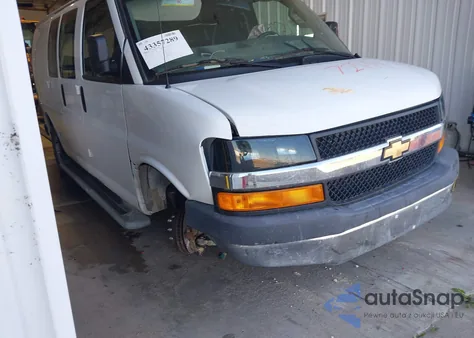 2022 Chevrolet Express Cargo Rwd 2500 Regular Wheelbase Wt from USA, damaged, VIN 1GCWGAFP6N1154973